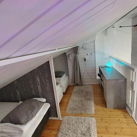 Villa Soepoe Moekki Himoksella Palveluiden Vieressae Jämsä Exterior foto