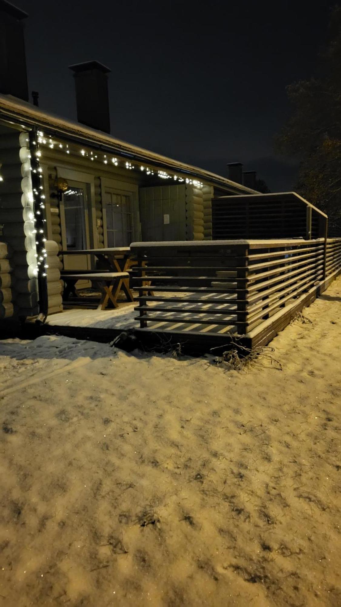 Villa Soepoe Moekki Himoksella Palveluiden Vieressae Jämsä Exterior foto