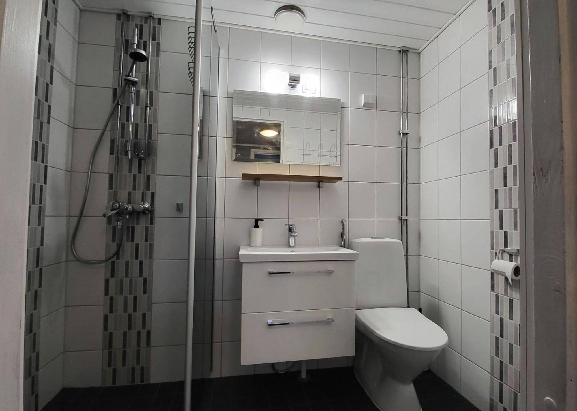 Villa Soepoe Moekki Himoksella Palveluiden Vieressae Jämsä Exterior foto